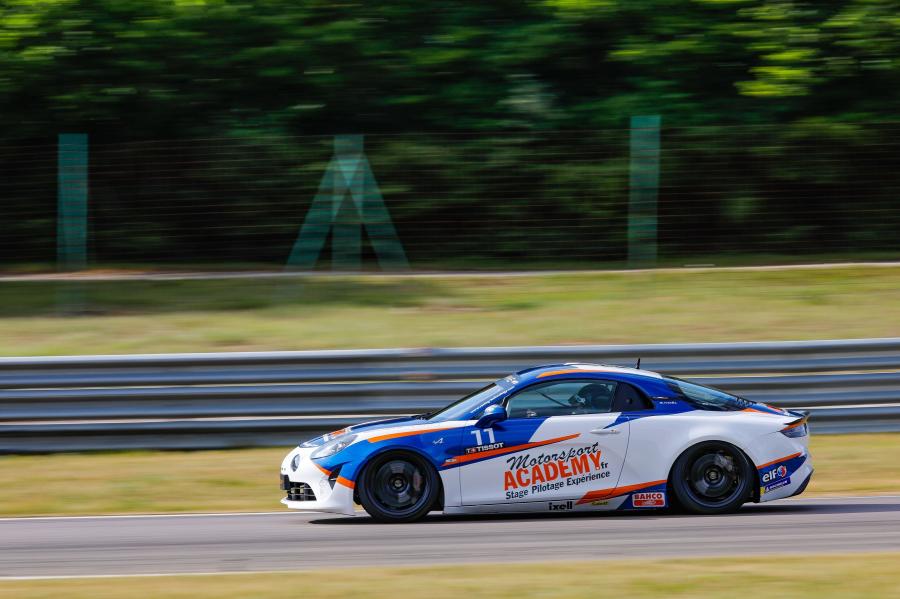  Alpine A110 Cup 2017 года  (фото 37 из 49)
